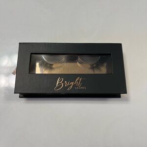 Bright Lashes in the style Vivid